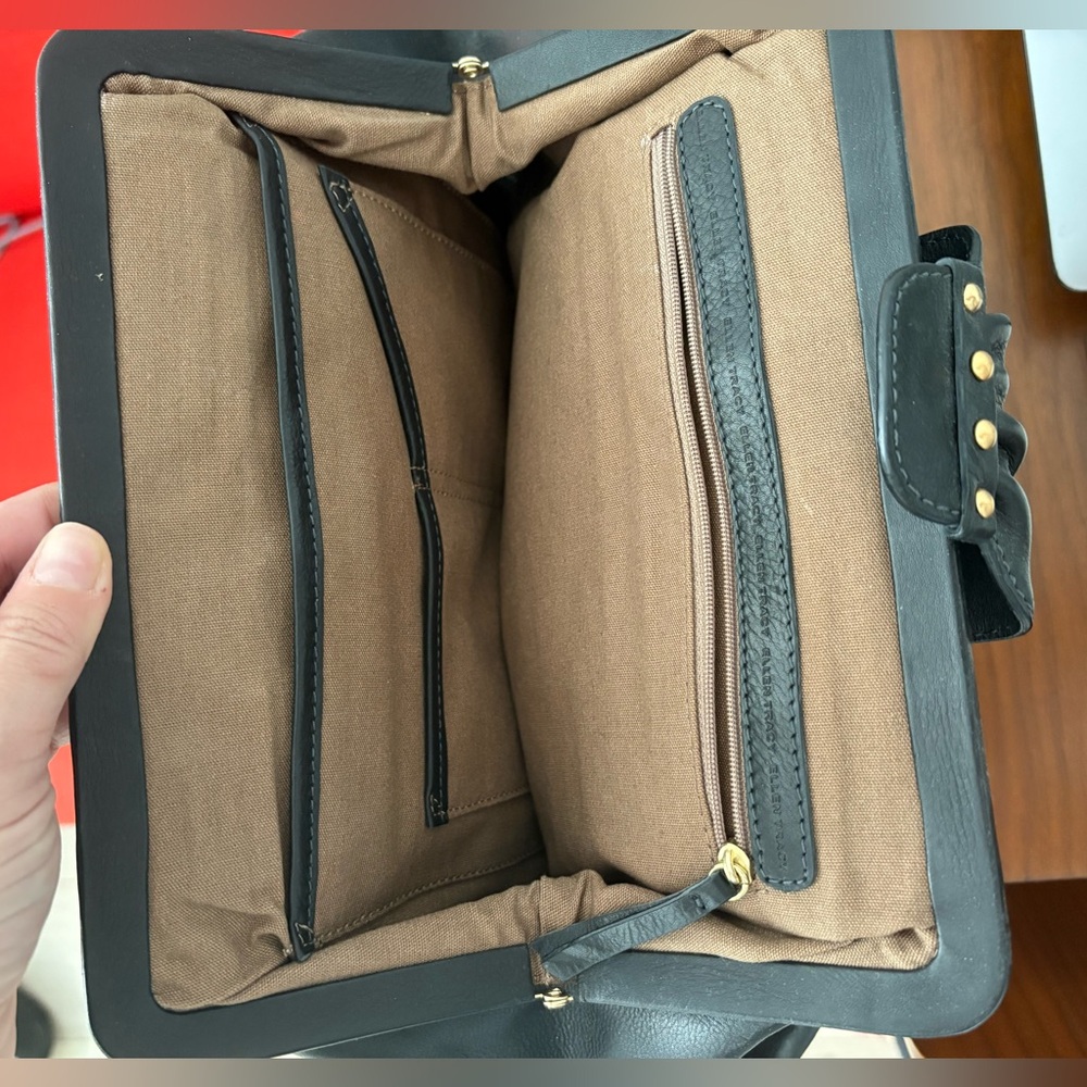 Ellen Tracy black leather bag - Picture 2 of 5